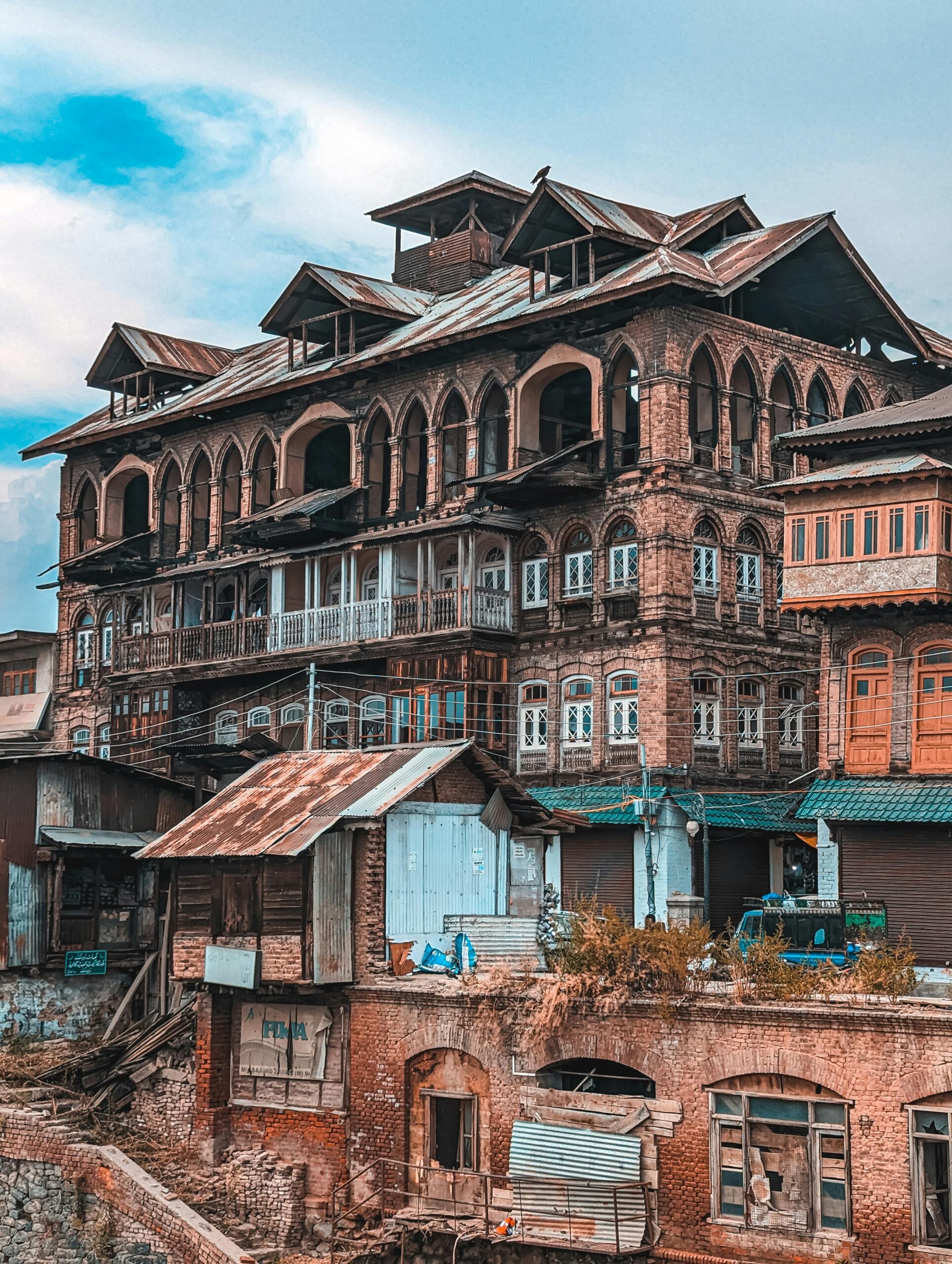 Vintage architecture of a historic building in Srinagar, reflecting rich cultural heritage.